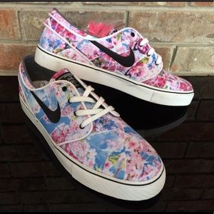 Nike Stefan Janoski canvas floral NWB